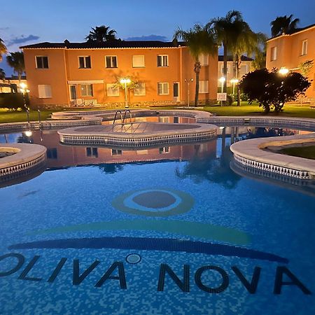 Apartment Sevilla III Golf ,Big Pool And Seaside 올리바 외부 사진